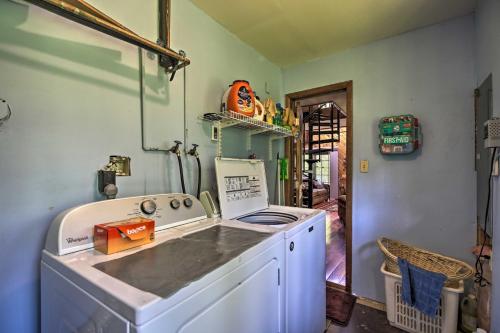 Charming Lake Placid Chalet with Deck and Forest Views - image 29