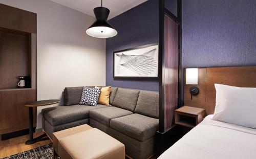 Hyatt Place Toronto - Brampton Room Type - Queen Room with Two Queen Beds and Sofa Bed - High Floor