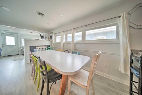 Sunny Modern Waterfront Cottage in Erie! - image 10