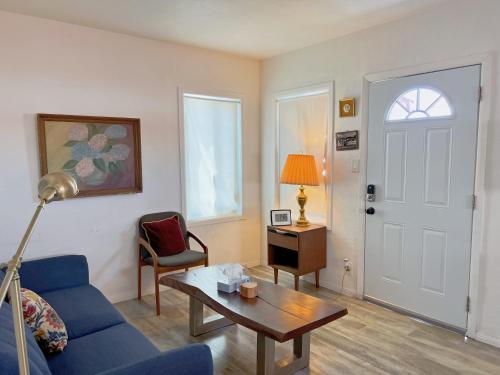 Newly remodeled 1 bed 1 bath home near LAX Forum - image 13