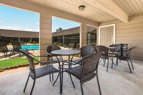 SureStay Hotel Leesville by Best Western