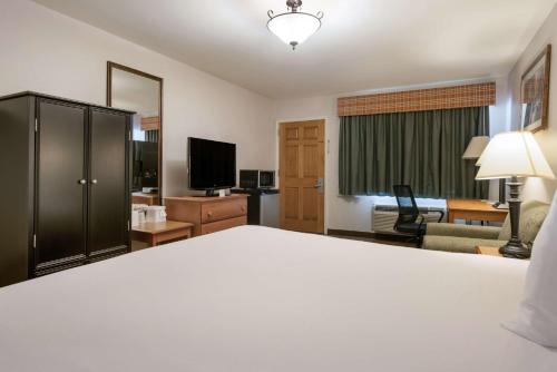 SureStay Hotel Leesville by Best Western