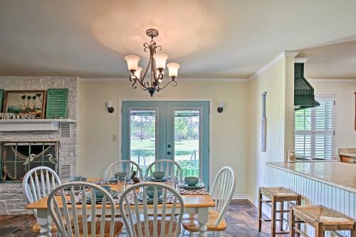 Family-Friendly Boerne Beach House with Patio - image 12