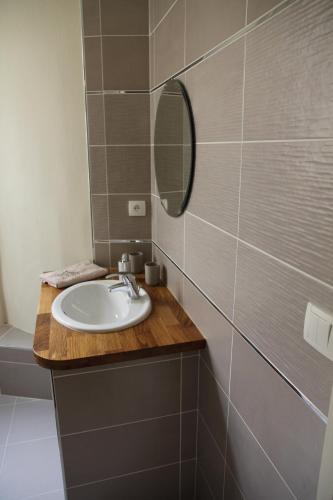 Apartment Lourmel - image 7