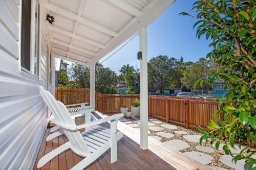 Fishery Road Cottage Pet Friendly 2 Mins Walk to Beach in Currarong