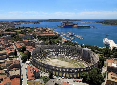 Apartment Pula 7420a - image 12