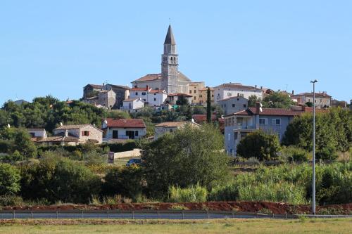 Apartments with a parking space Visnjan Central Istria - Sredisnja Istra - 11585 - image 7