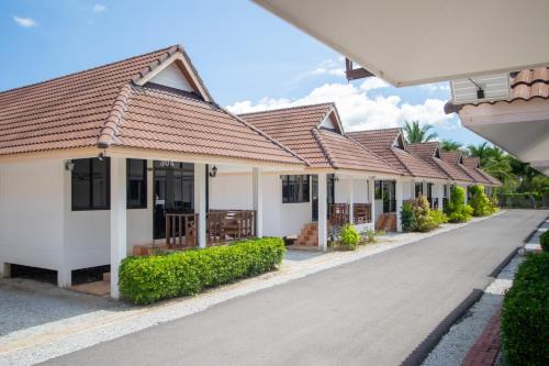 หาดทรายขาวรีสอร์ท หาดทรายขาวรีสอร์ท