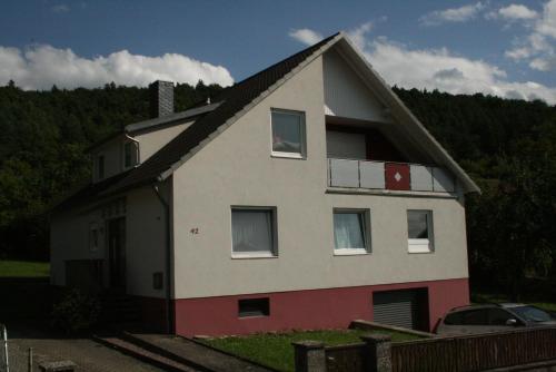 Ferienwohnung Haus Rosa - Apartment - Nüdlingen