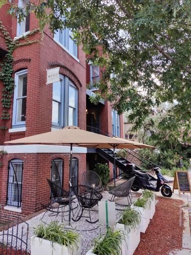 숙소 외관, U Street Capsule Hostel in 워싱턴 D.C.