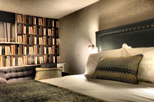 Judges Court - image 12