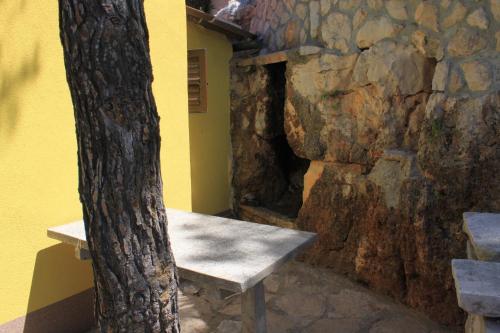 Studio Lavdara 435b - image 11