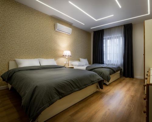 One-Bedroom Premium Apartment image 10
