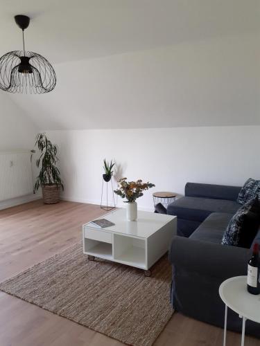 EIFELSTERN-Schöne Ferienwohnung mit Balkon (EIFELSTERN-Schone Ferienwohnung mit Balkon) in Kalenborn