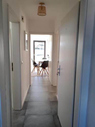 Bejárat, EIFELSTERN-Schöne Ferienwohnung mit Balkon (EIFELSTERN-Schone Ferienwohnung mit Balkon) in Kalenborn