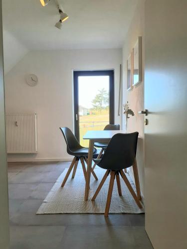 Létesítmények, EIFELSTERN-Schöne Ferienwohnung mit Balkon (EIFELSTERN-Schone Ferienwohnung mit Balkon) in Kalenborn