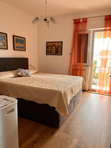 Two-Bedroom Apartment image 5