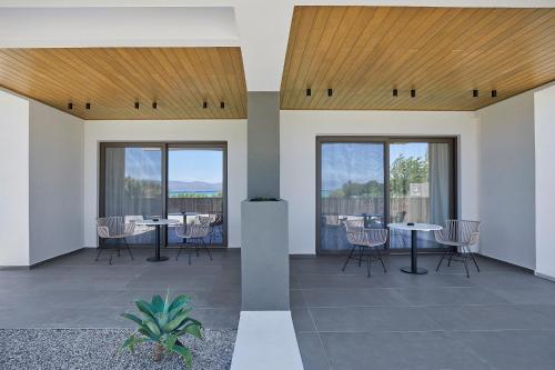 陽台/露台, Mare Suites in 萊查伊奧