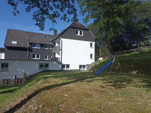 Buitenkant, Smart Resorts Haus Saphir 501 in Neuastenberg