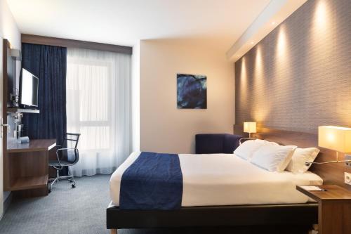 2 double beds