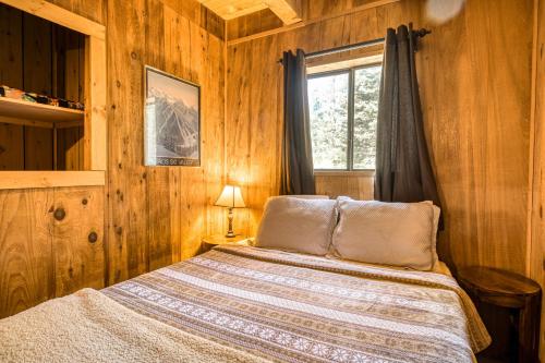 Beaver Pond Chalet in Taos Ski Valley, USA