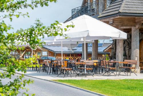 Łabędź Hotel Karczma