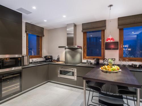 Chalet Courchevel 1650 6 pièces 10 personnes - FR-1-563-11 - image 7