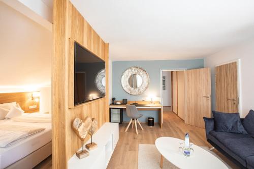 Yachthotel Chiemsee GmbH - image 11