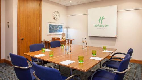 Holiday Inn Portsmouth an IHG Hotel - image 4