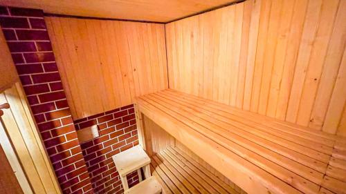 Sauna, CHATA U VINCENTA s finskou saunou a altankom in Teplicka