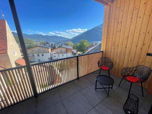 MESNERHOF CHALET - Ruhe, Rückzug & Südtiroler Charme mit kostenlosem Parken in der Tiefgarage 2