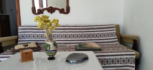 Αρχοντικό ΑΤΤΙΚ - ATTIK MANSION, Livadi (foto 7)