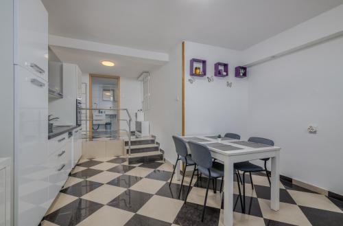 Apartments Dorotea - image 10