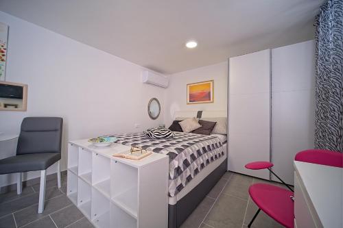  Apartments Lux in Makarska