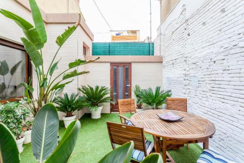 CASA ESPECTACULAR DE DISEÑO CON JARDIN INTERIOR gîte à louer Paiporta