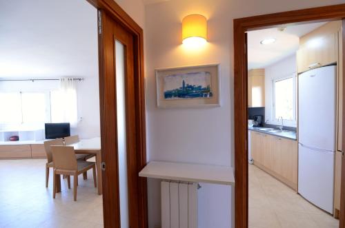 Trias Plaza - Apartment - Pals