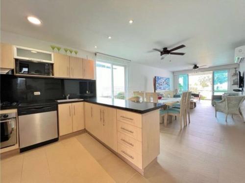 ห้องครัว, Casa Arcoíris: Espectacular casa en Cartagena con Acceso directo a la Playa (Casa Arcoiris: Espectacular casa en Cartagena con Acceso directo a la Playa) in อาโรโย เด เปียดรา