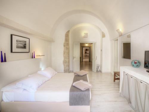 La Dimora dei Celestini La Dimora dei Celestini is perfectly located for both business and leisure guests in Lecce. The hotel has everything you need for a comfortable stay. Express check-in/check-out, luggage storage, airpo