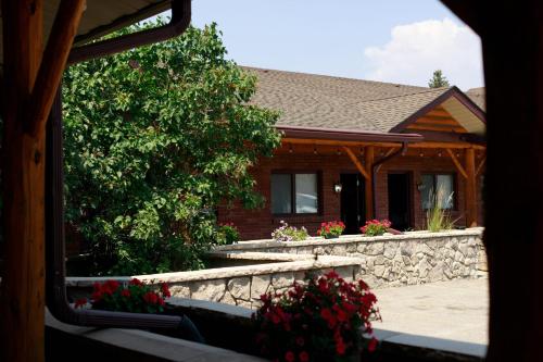 Sundance Motel in Pinedale