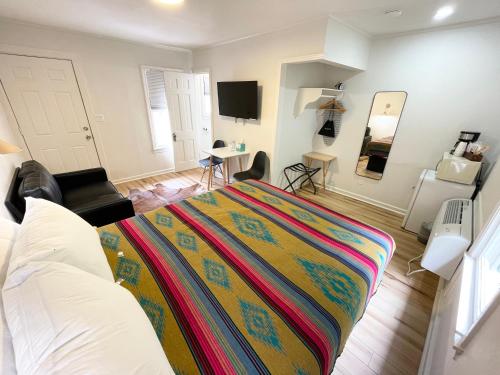 Frederick Motel