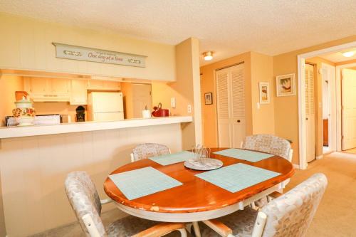 Creston House 7B - image 5