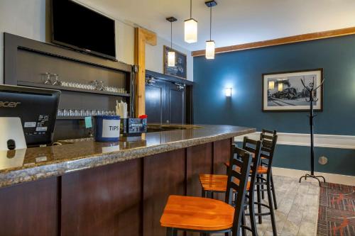 Best Western Plus Como Park Hotel - image 2