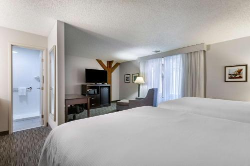 Best Western Plus Como Park Hotel - image 7