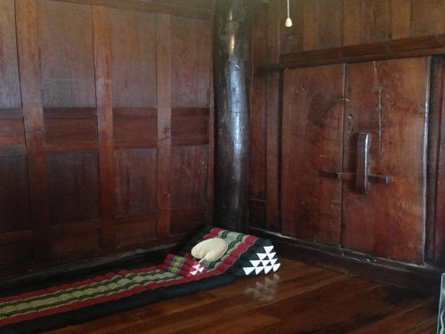 Family Room image 1
