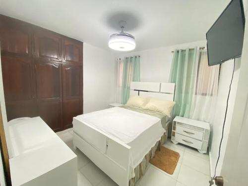 Santiago Monumental Area Cozy 3 bedrooms Apartment for 7 peoples - transportation 24 hours-9