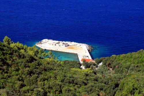 Seaside holiday house Lucica Lastovo - 8348 - image 2