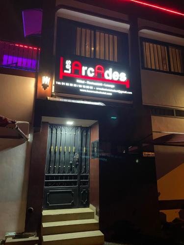 HOTEL LES ARCADES