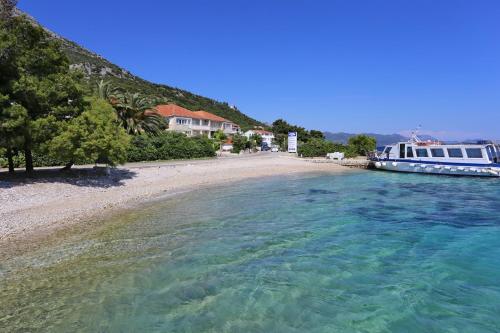 Apartments by the sea Kuciste - Perna, Peljesac - 10154