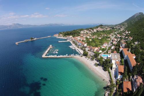 Apartments by the sea Trpanj, Peljesac - 3162