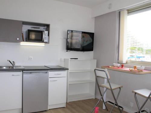 Appartement Villeneuve-Loubet, 1 pièce, 2 personnes - FR-1-252A-86 - Location saisonnière - Villeneuve-Loubet